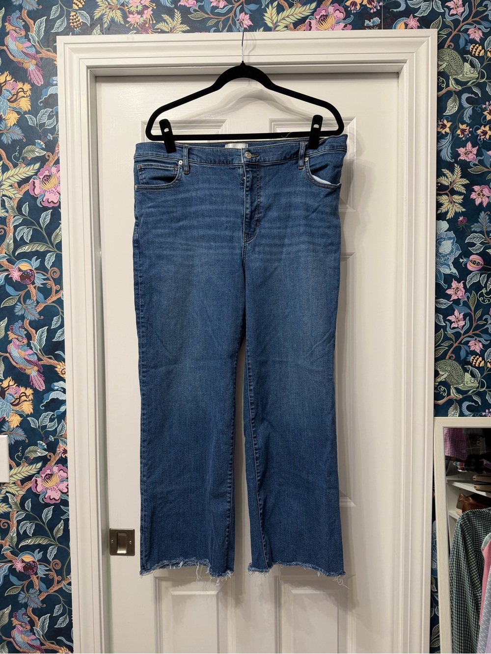 Frame Denim Medium Blue Ankle Raw Hem Jeans